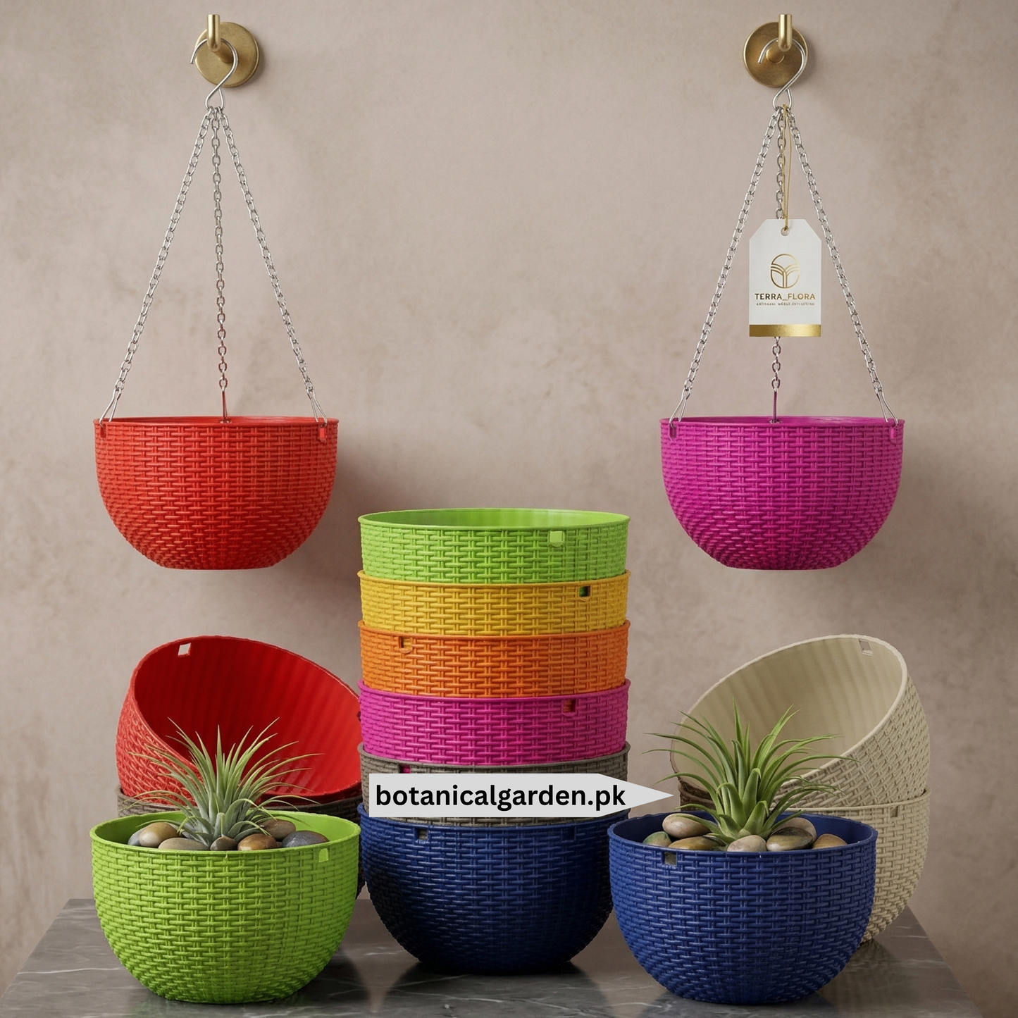 Rattan Pattern Hanging Basket With Steel Chain