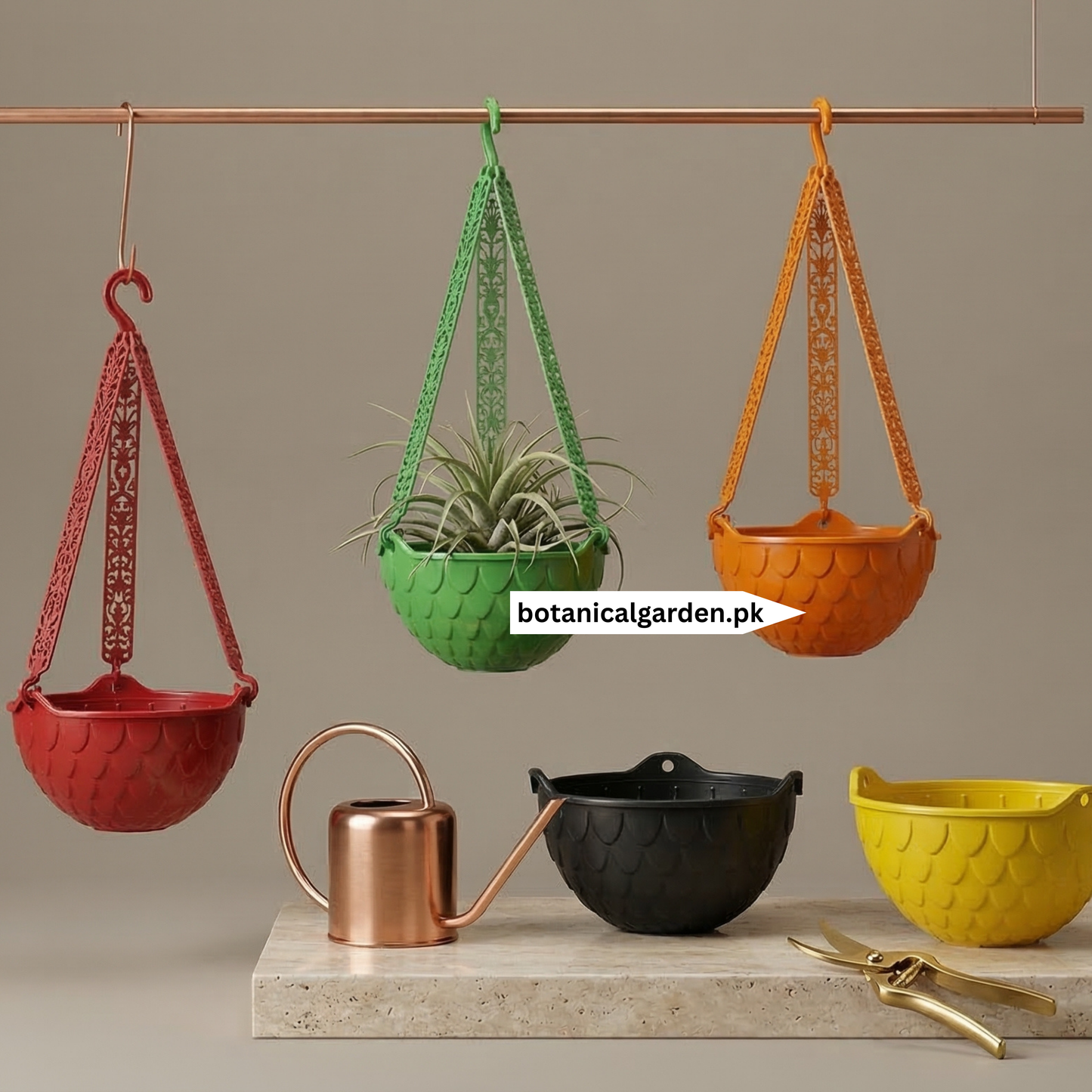 Weave Pattern Hanging Basket With Plastic Chain