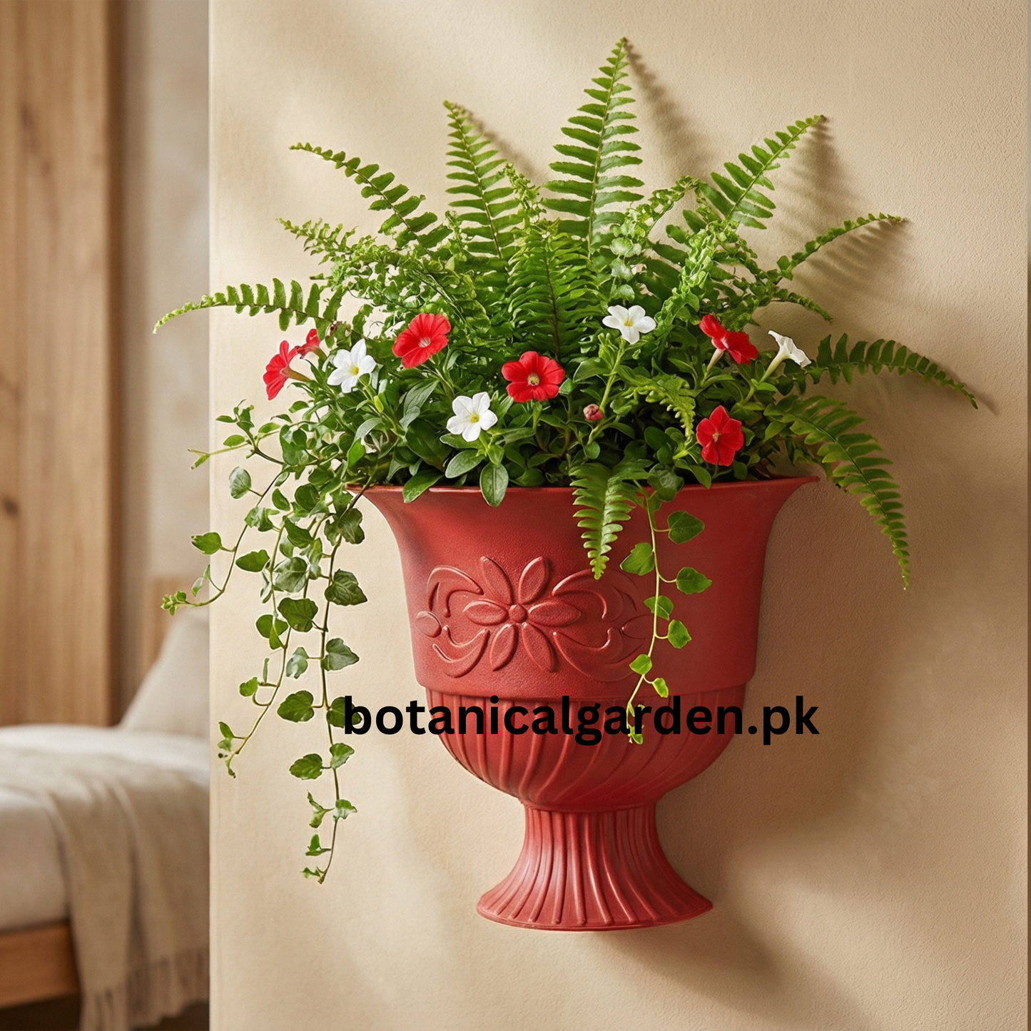 Flower Design Wall Pot 7.5Inch