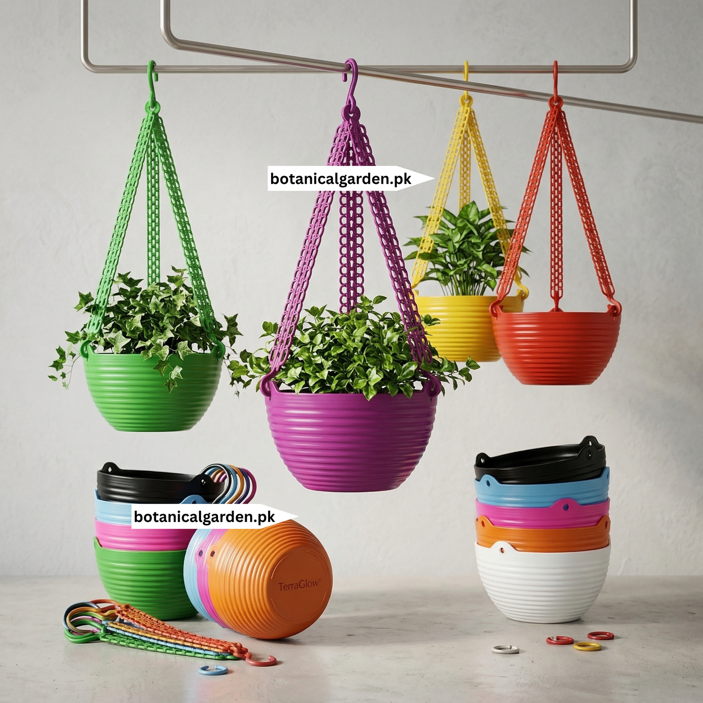 Ribbed Pattern Hanging Basket With Plastic Chain